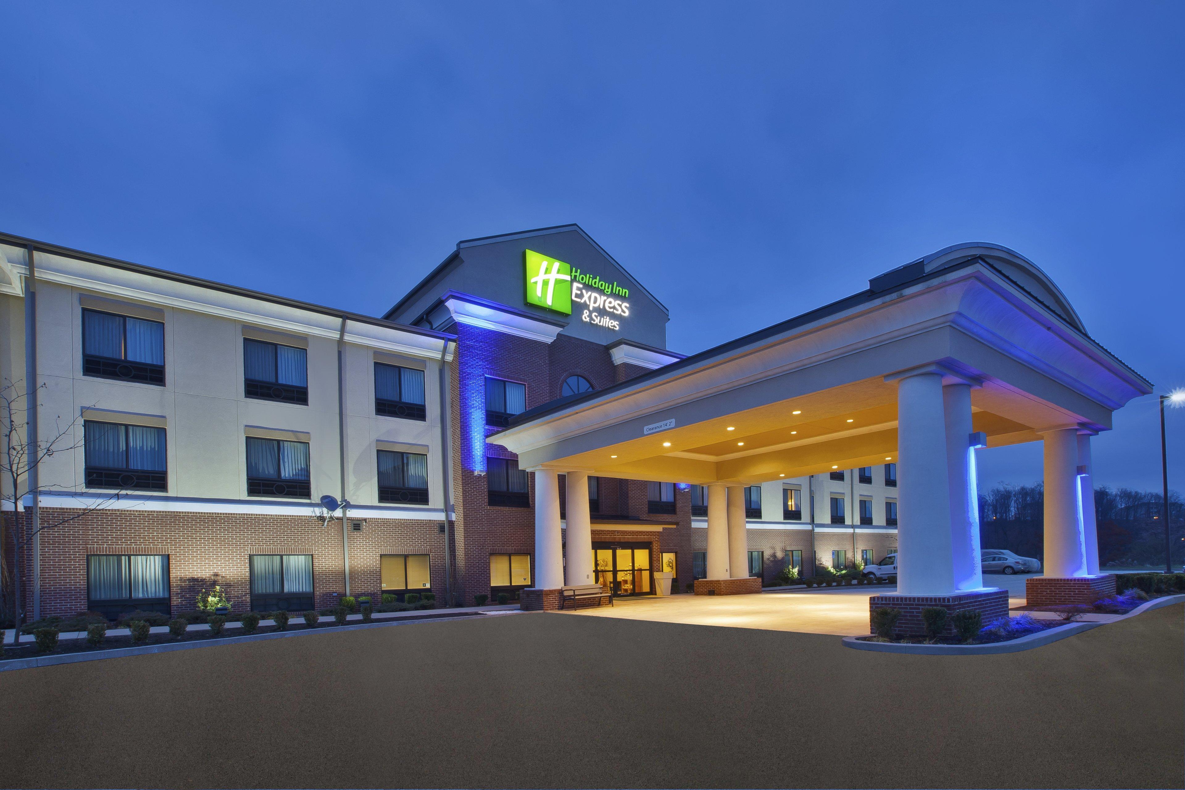 Holiday Inn Express And Suites Wheeling By Ihg Triadelphia Exterior foto